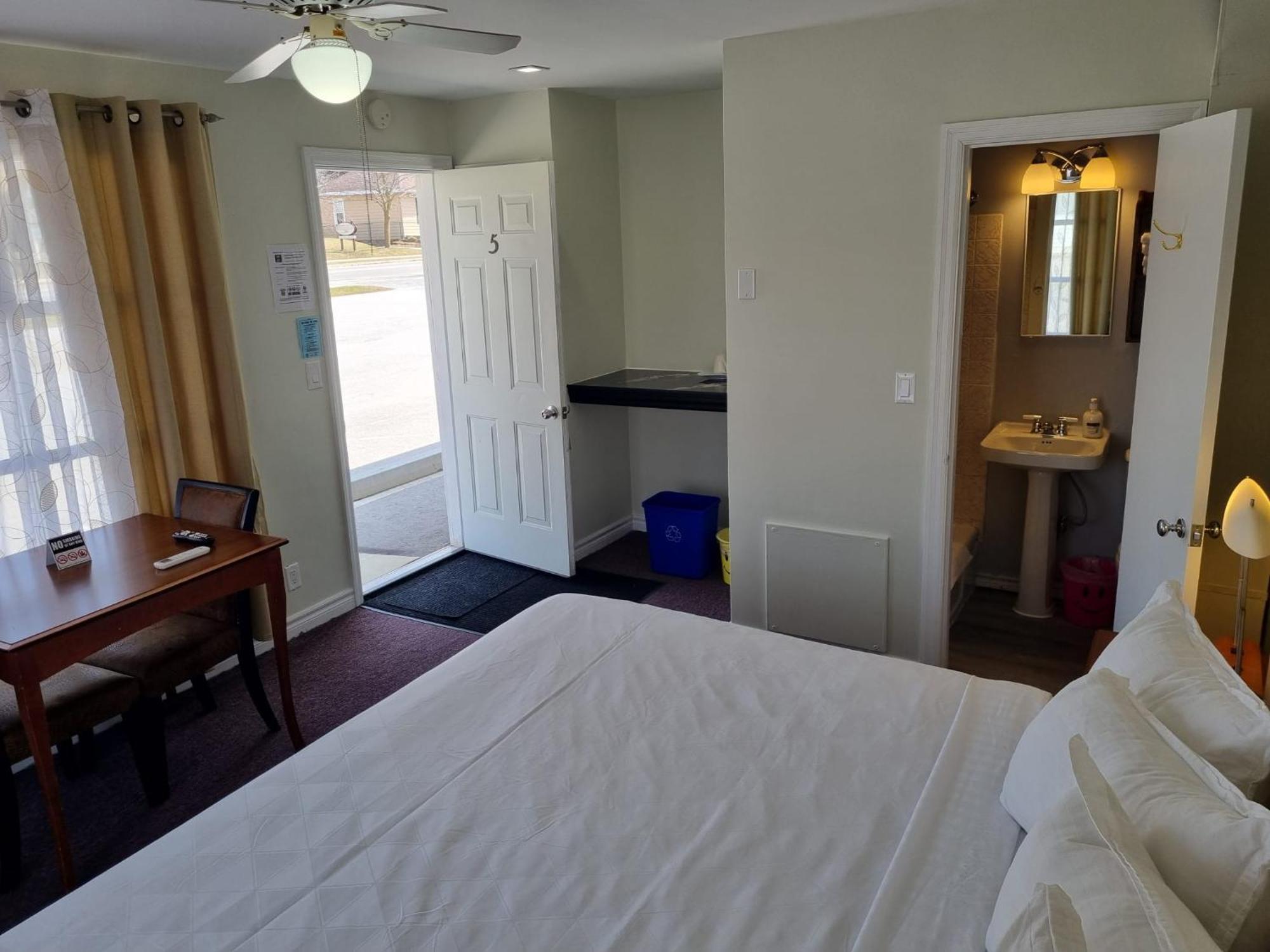 Manor Motel Southampton Luaran gambar